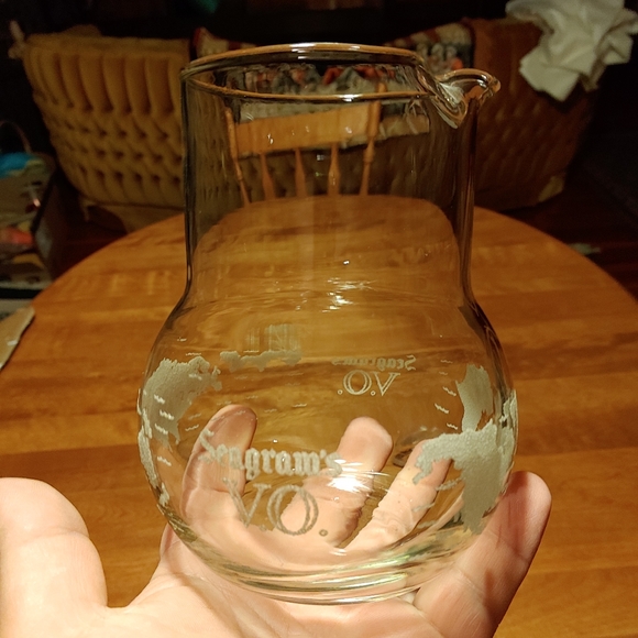 Vintage Seagrams Glassware - Picture 8 of 12